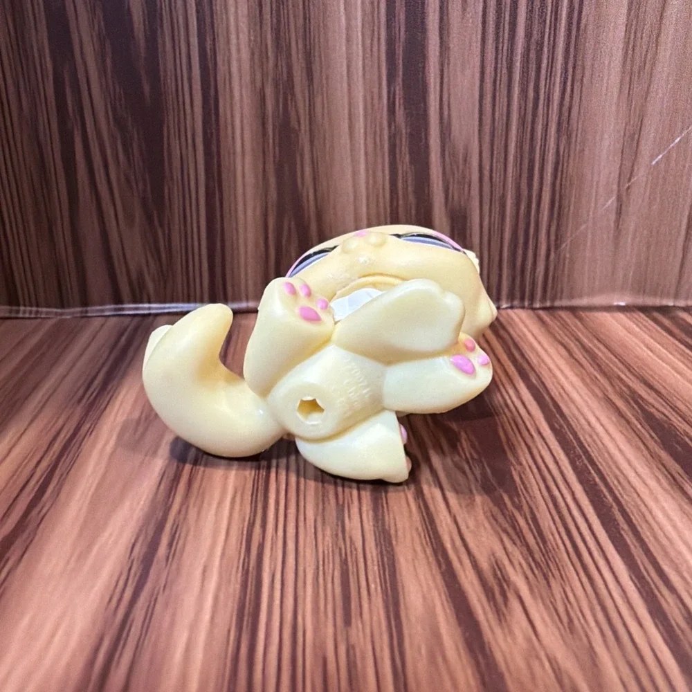 Littlest Pet Shop LPS Cat Yellow Pink Stripes Eyes Purple #878